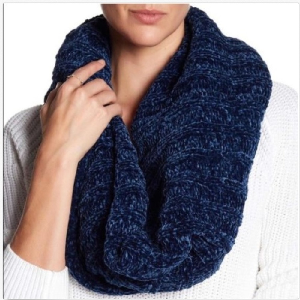 Free People Love Bug Chenille Cowl Scarf Navy NEW